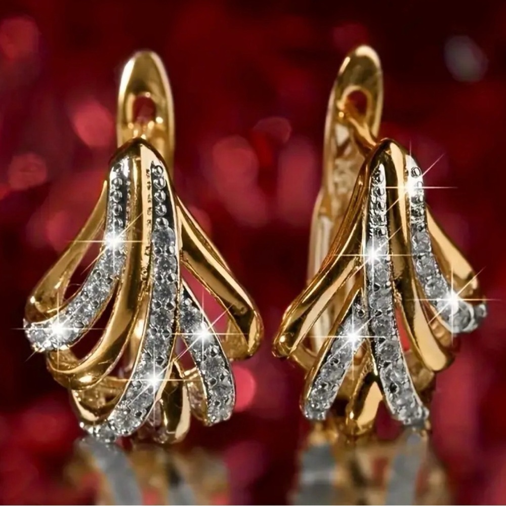 Elegant Hoop Earrings With Shiny Cubic Synthetic Zirconia.